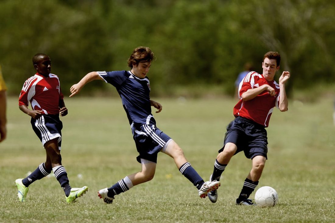 V66APP · 赛场氛围（界面示意）